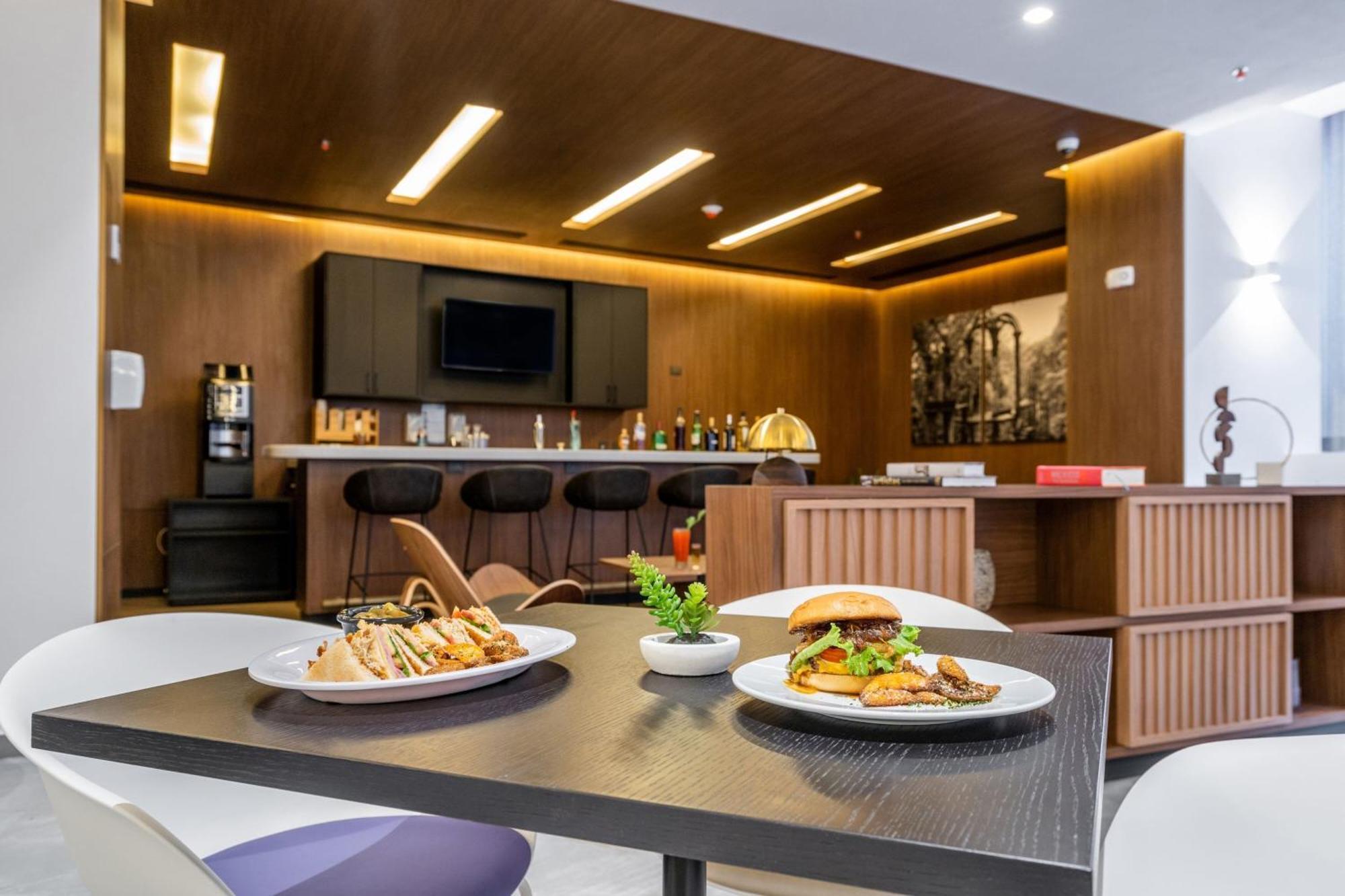 City Express Plus By Marriott San Luis Potosi Exterior photo