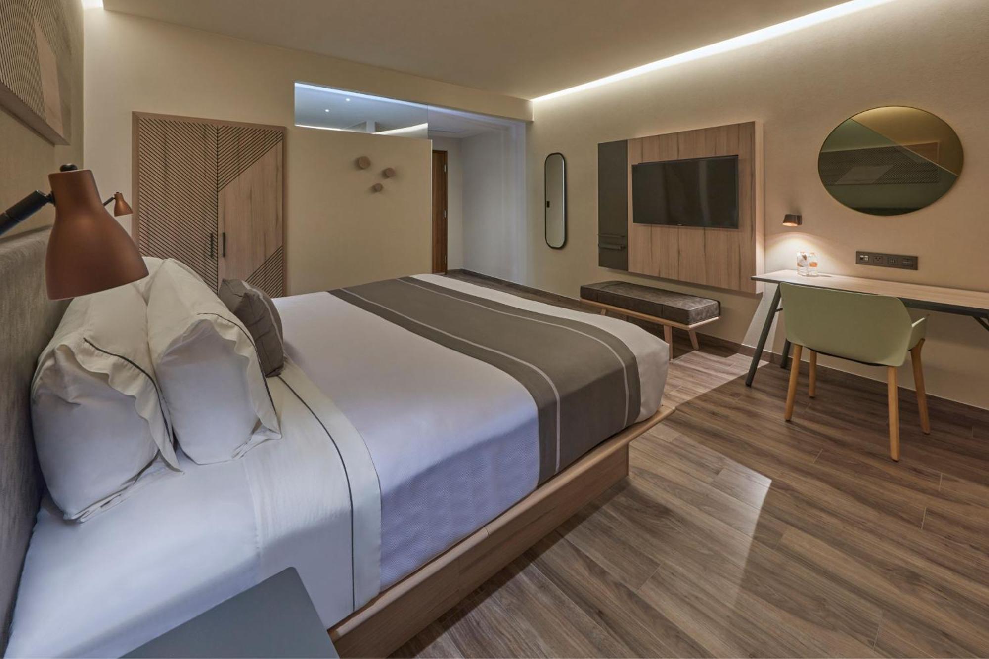 City Express Plus By Marriott San Luis Potosi Exterior photo