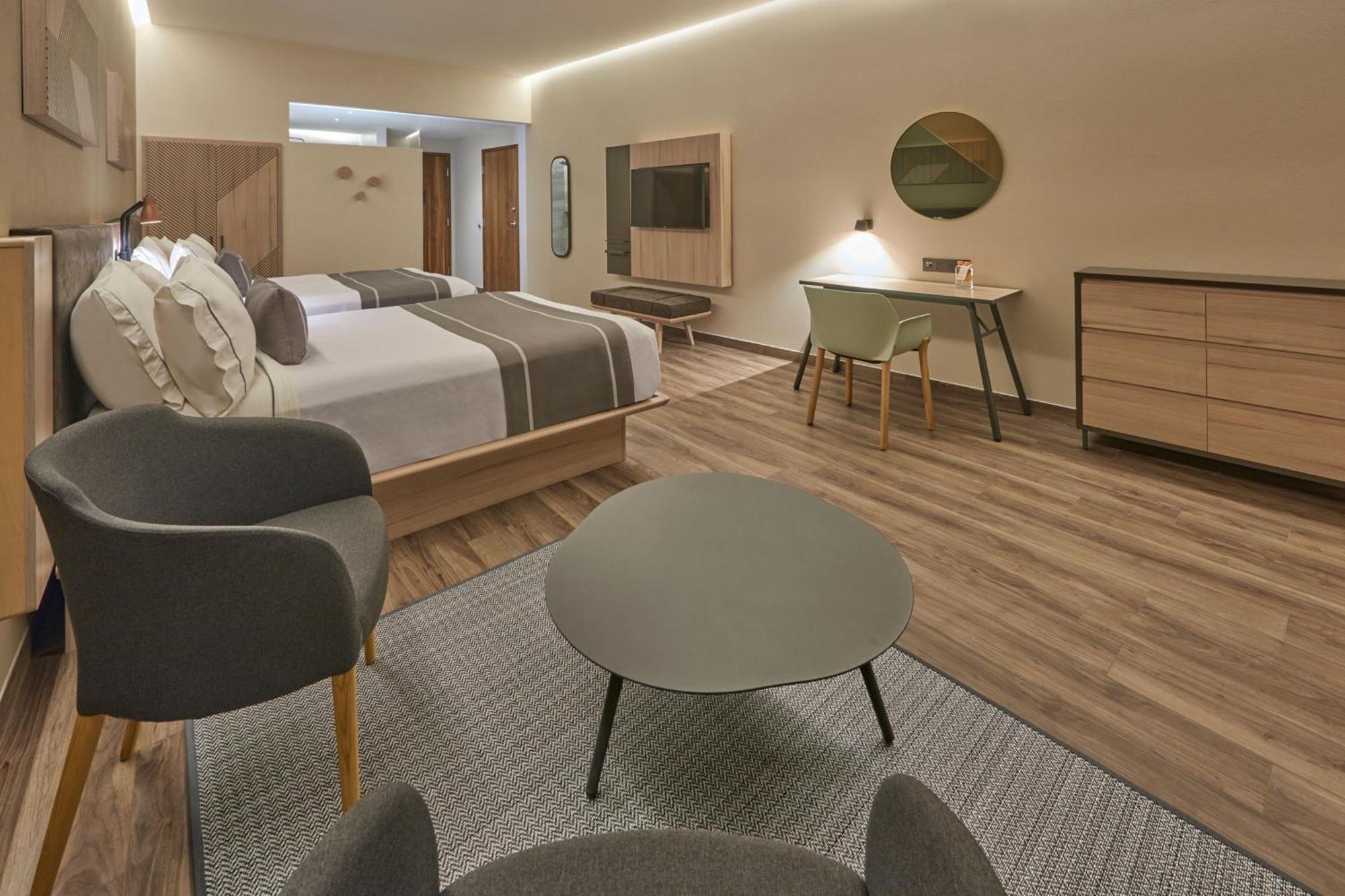 City Express Plus By Marriott San Luis Potosi Exterior photo